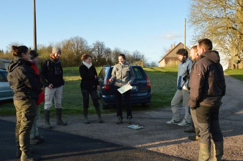Pr&eacute;paration d'une soir&eacute;e de suivi dans le Morvan en avril 2016 &copy; Ana&iuml;s Boutin